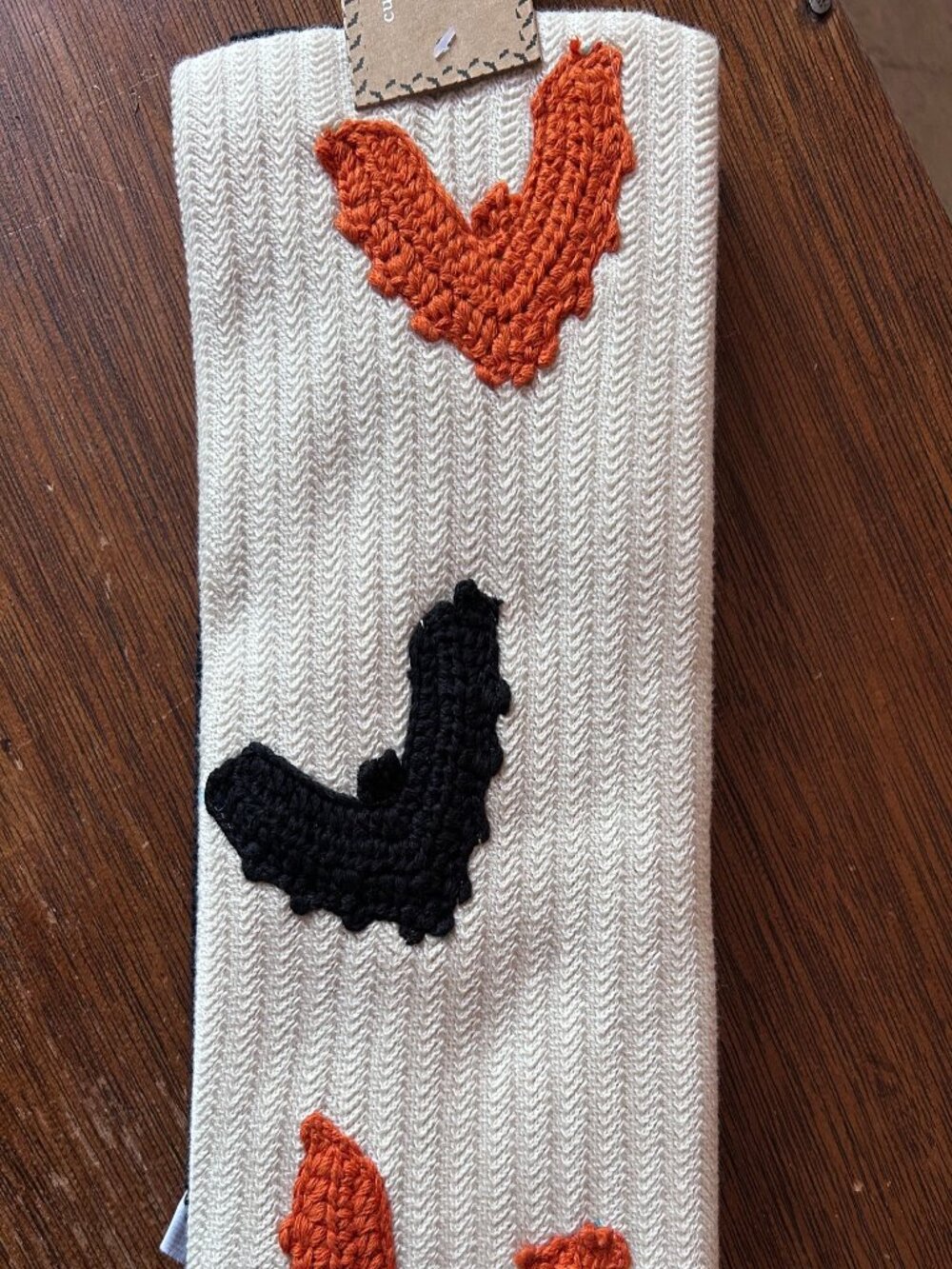 NWT Set of 2 Cupcakes & Cashmere Halloween Bat Towels